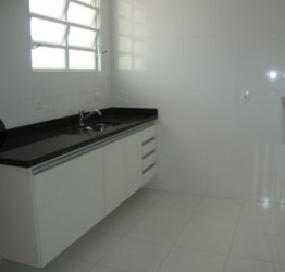 Casa com 3 Quartos à Venda, 130 m² em Marapé - Santos