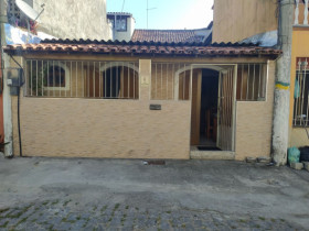 Casa com 2 Quartos à Venda,  em Portinho - Cabo Frio