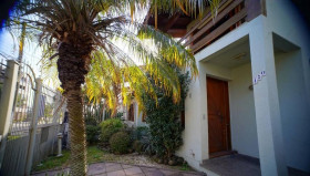 Casa com 4 Quartos à Venda, 324 m² em Jardim Lindóia - Porto Alegre