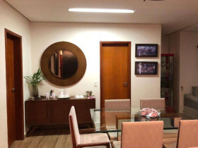 Apartamento com 3 Quartos à Venda, 110 m² em Olaria - Porto Velho