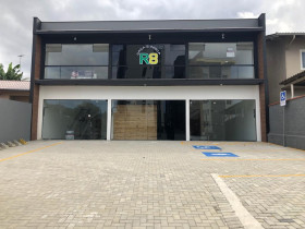 Sala Comercial para Alugar, 80 m² em Bom Retiro - Joinville