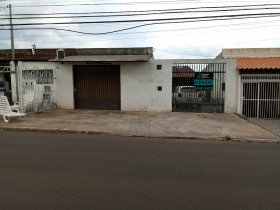 Casa com 3 Quartos à Venda, 250 m² em Taguatinga Norte (Taguatinga) - Brasília