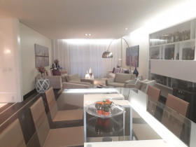 Apartamento com 3 Quartos à Venda, 250 m² em Planalto Paulista - São Paulo