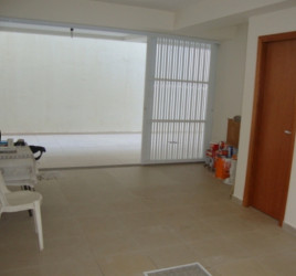 Casa com 3 Quartos à Venda, 130 m² em Marapé - Santos