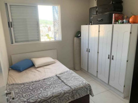 Apartamento com 3 Quartos à Venda, Locação ou Temporada,  em Comerciário - Criciúma