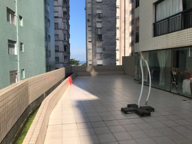 Apartamento com 2 Quartos à Venda, 228 m² em José Menino - Santos