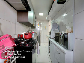 Apartamento com 3 Quartos à Venda, 67 m² em Candeias - Jaboatão Dos Guararapes