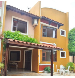 Casa de Condomínio com 4 Quartos à Venda ou Locação, 150 m² em Parque Manibura - Fortaleza