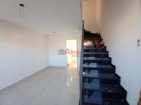 Casa de Condomínio com 2 Quartos à Venda, 64 m² em Cidade Líder - São Paulo