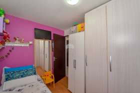 Apartamento com 2 Quartos à Venda, 48 m² em Novo Mundo - Curitiba