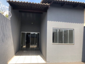 Casa com 2 Quartos à Venda, 30 m² em Carolina Parque - Goiânia