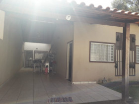 Casa com 2 Quartos à Venda, 130 m²em Conjunto Vera Cruz - Goiânia