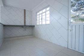 Galpão à Venda ou Locação, 160 m² em Residencial Alvorada - Bragança Paulista