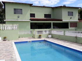 Chácara com 8 Quartos à Venda, 346 m² em Pouso Alegre - Mairinque