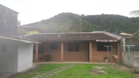 Casa com 2 Quartos para Alugar, 1 m² em Guaiúba - Guarujá