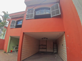 Casa com 2 Quartos à Venda, 135 m² em Parque Novo Oratório - Santo André
