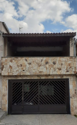 Casa com 3 Quartos à Venda, 204 m² em Vila Nogueira - Diadema