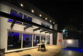 Casa com 7 Quartos à Venda, 390 m² em Balneário Perequê  - Porto Belo