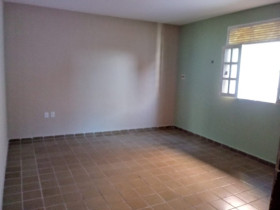 Casa com 2 Quartos à Venda,  em Ponta Negra - Natal