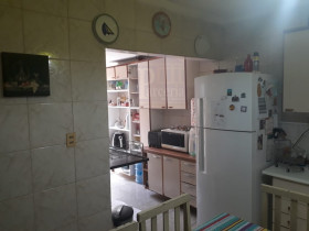 Casa com 4 Quartos à Venda, 220 m² em São José Operário - Manaus