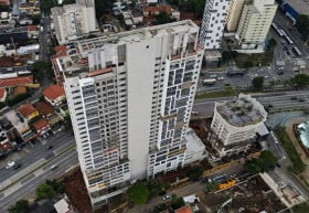 Apartamento com 2 Quartos à Venda,  em Jardim das Acácias - São Paulo