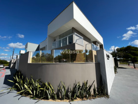 Casa com 3 Quartos à Venda, 146 m² em Morada de Laranjeiras - Serra