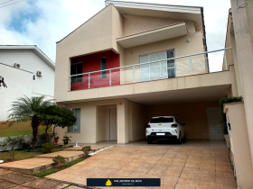 Casa com 3 Quartos à Venda, 266 m²em Parque Residencial Villa dos Inglezes - Sorocaba