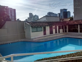 Apartamento com 2 Quartos à Venda, 58 m²em Agronômica - Florianópolis