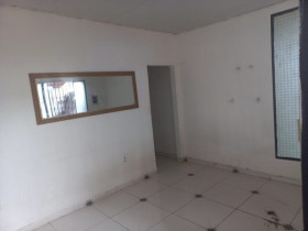 Casa com 3 Quartos para Alugar, 80 m² em Santo Antônio - Manaus