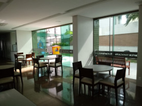 Apartamento com 4 Quartos à Venda,  em Pina - Recife