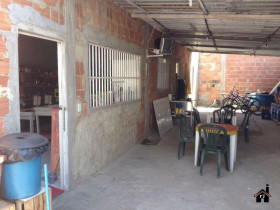 Ponto Comercial à Venda, 150 m² em Lagomar - Macaé