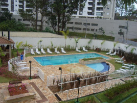Apartamento com 2 Quartos para Alugar, 50 m² em Parque Reboucas - São Paulo