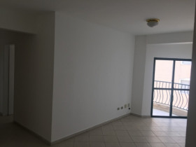 Apartamento com 3 Quartos para Alugar, 70 m² em Saúde - São Paulo